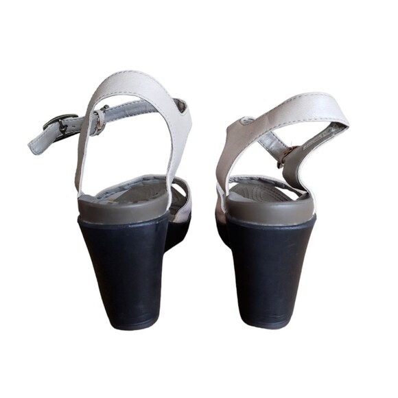 Crocs Women's Leigh II Sandals Size 10 Beige Canvas Wedge Heel Ankle Strap Beach - Picture 7 of 11